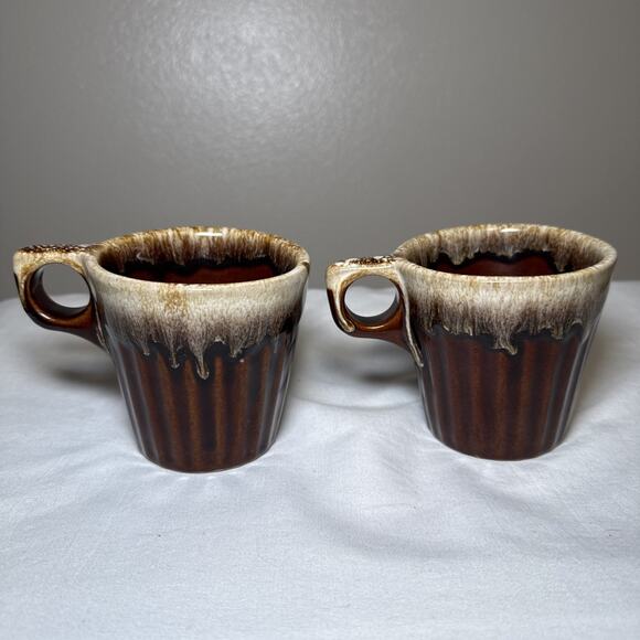 VTG Monmouth Brown Pottery Ribbed Stoneware Drip Mug Set Of 2 USA Maple Leaf - Picture 3 of 11